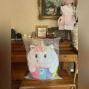 💜 Girls Large Unicorn Cupcake Pillow - Multi clr ‼️FINAL SALE